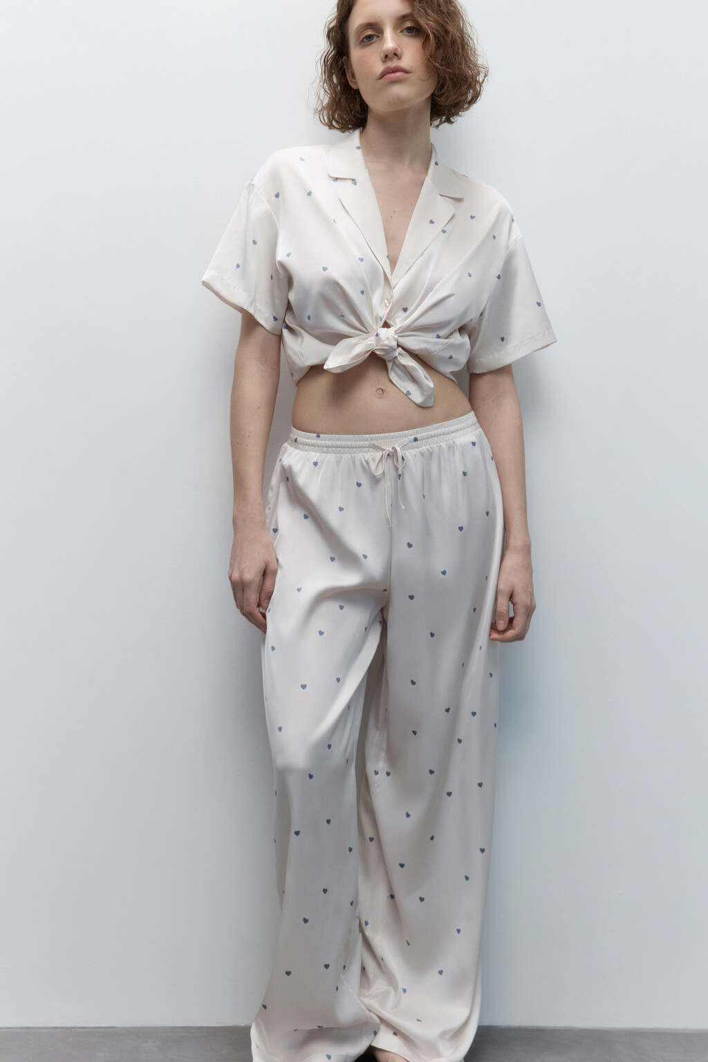 Брюки домашние атласные с принтом - цвет голубой - 2