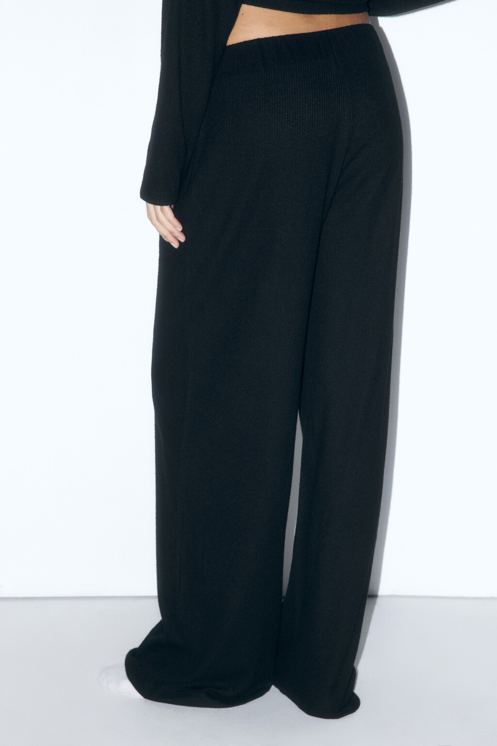 Брюки домашние прямые в рубчик - цвет черный - 4