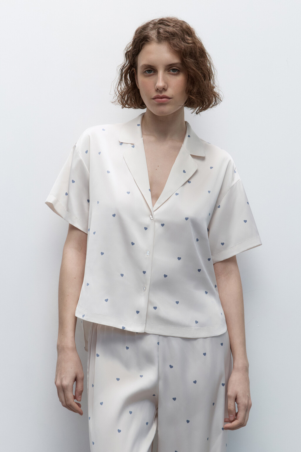 Блузка домашняя атласная с принтом - цвет голубой - 2