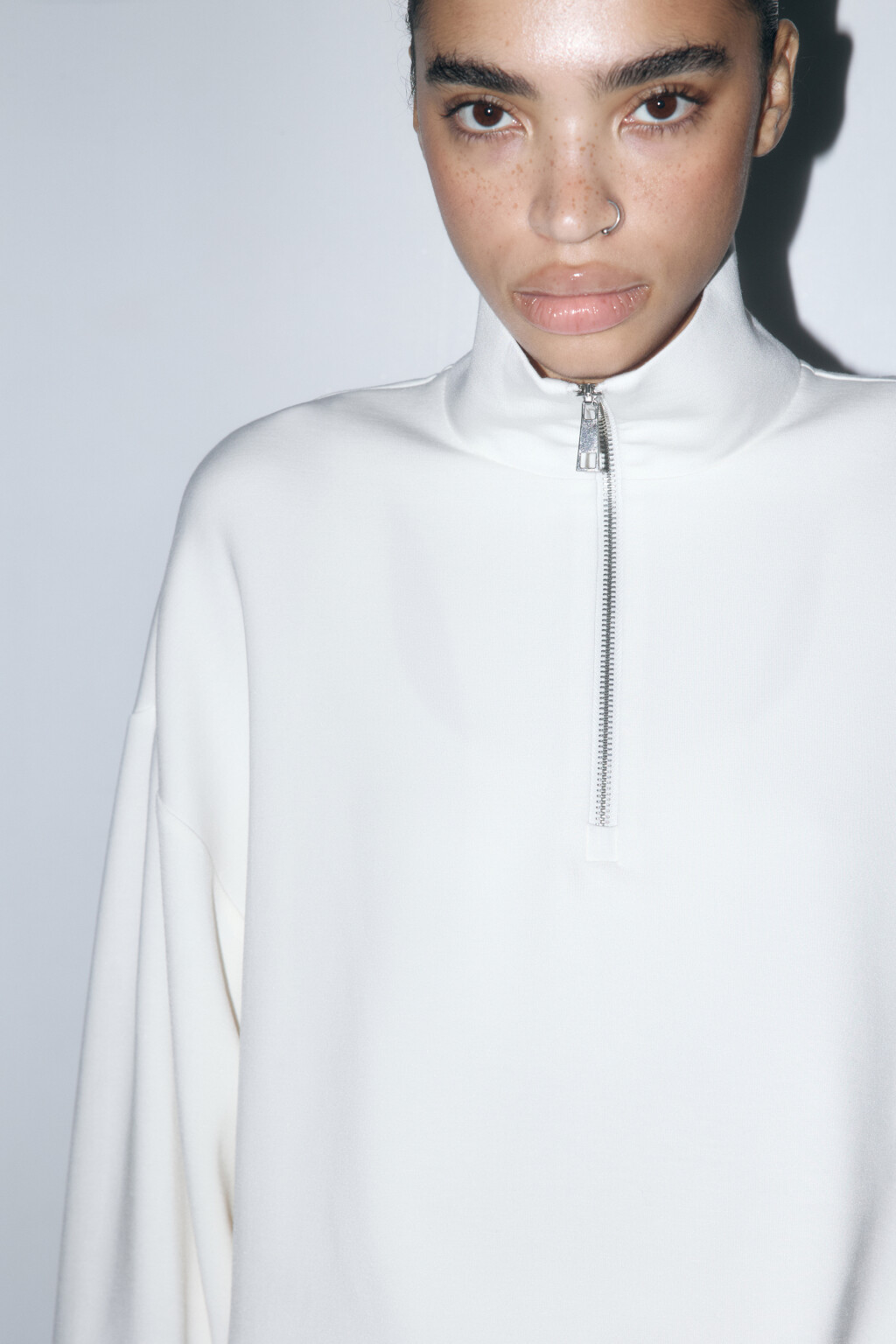 Толстовка домашняя с воротником-стойкой на молнии - цвет ванильный - 1