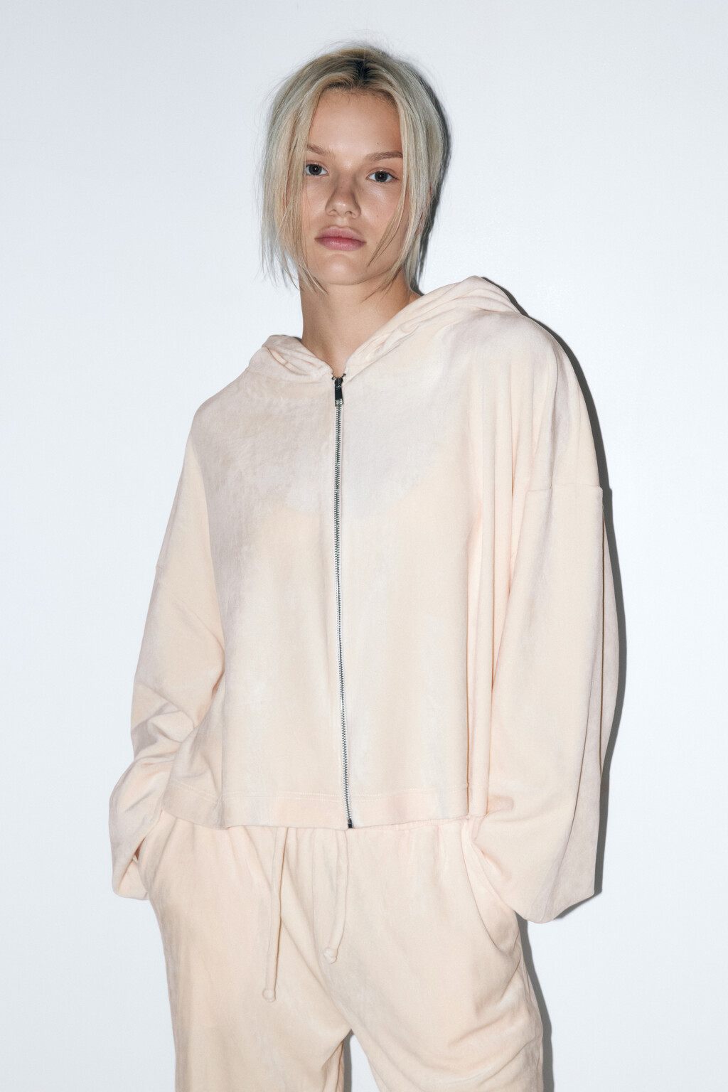 Толстовка домашняя с бархатной фактурой - цвет ванильный - 2