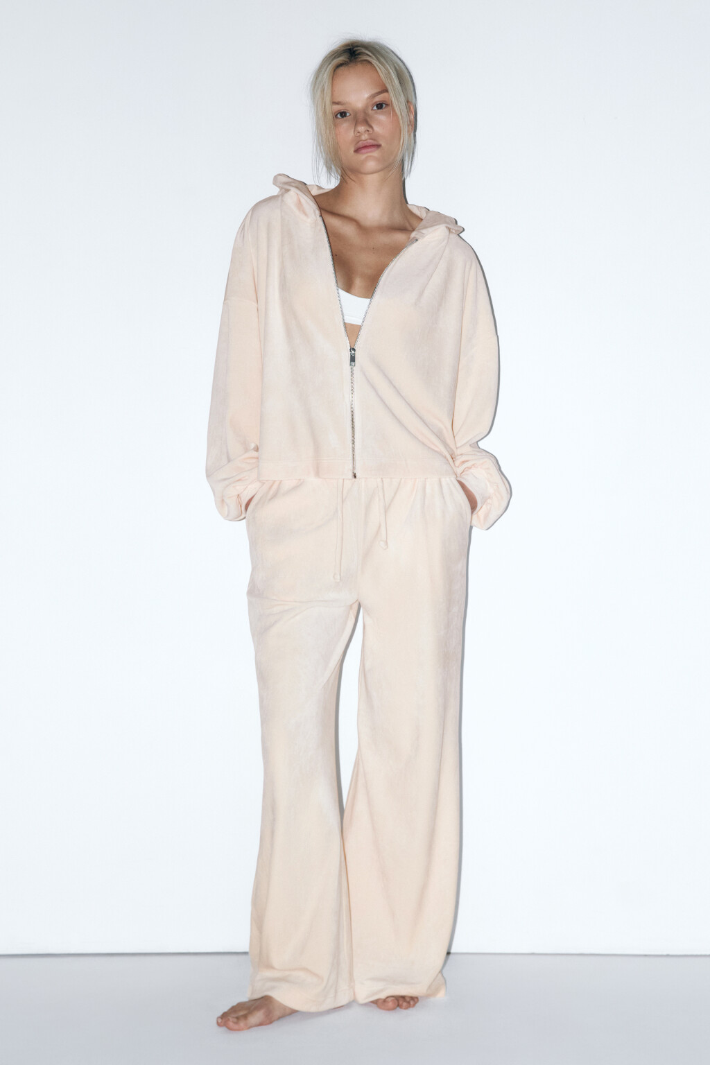 Толстовка домашняя с бархатной фактурой - цвет ванильный - 5