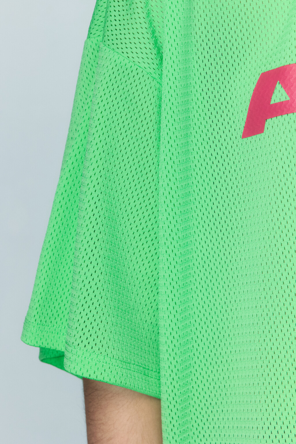 Футболка oversize спортивная из сетки с принтом - цвет зеленый - 7