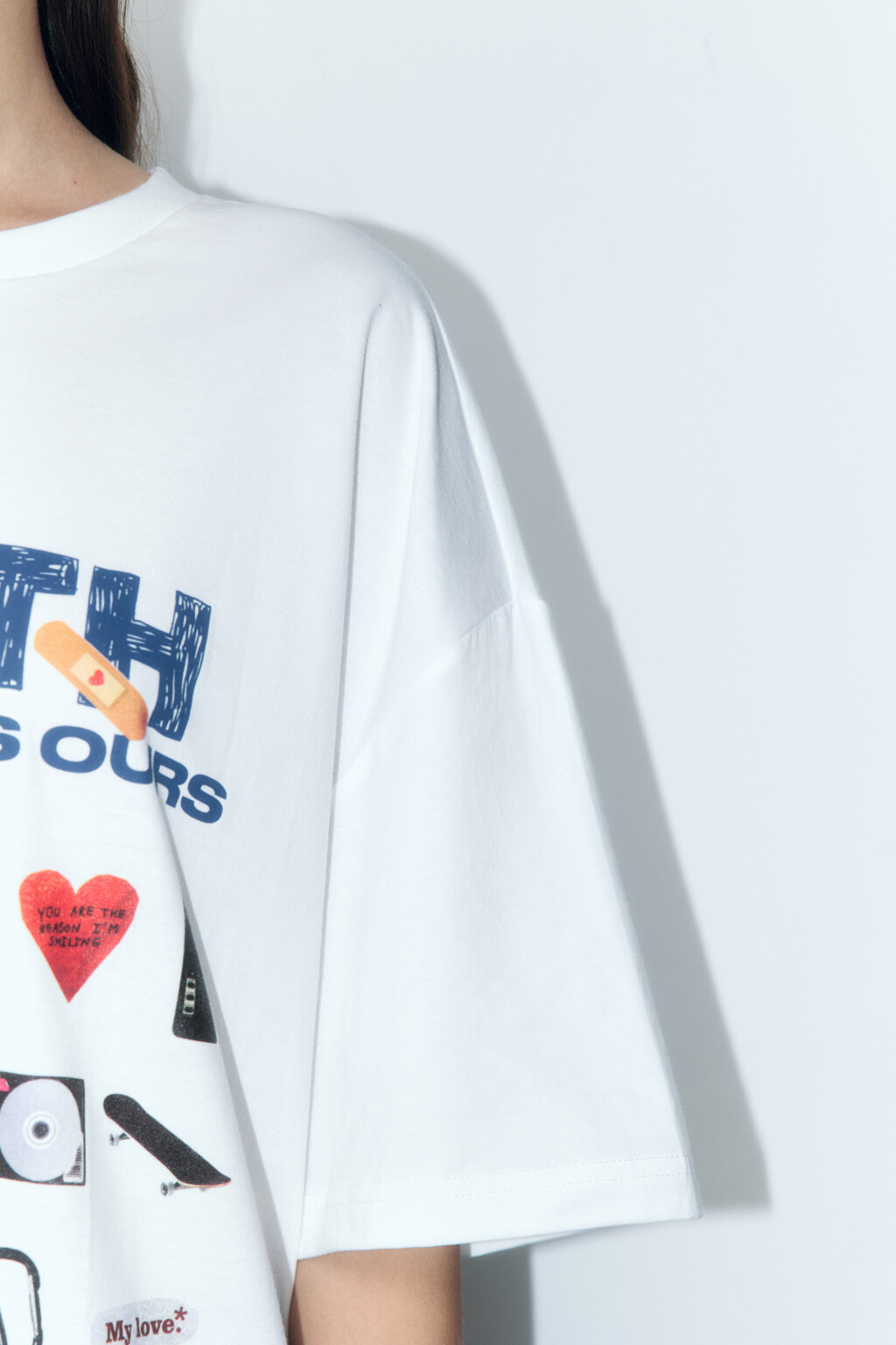 Футболка oversize с принтом и надписями - цвет белый - 7