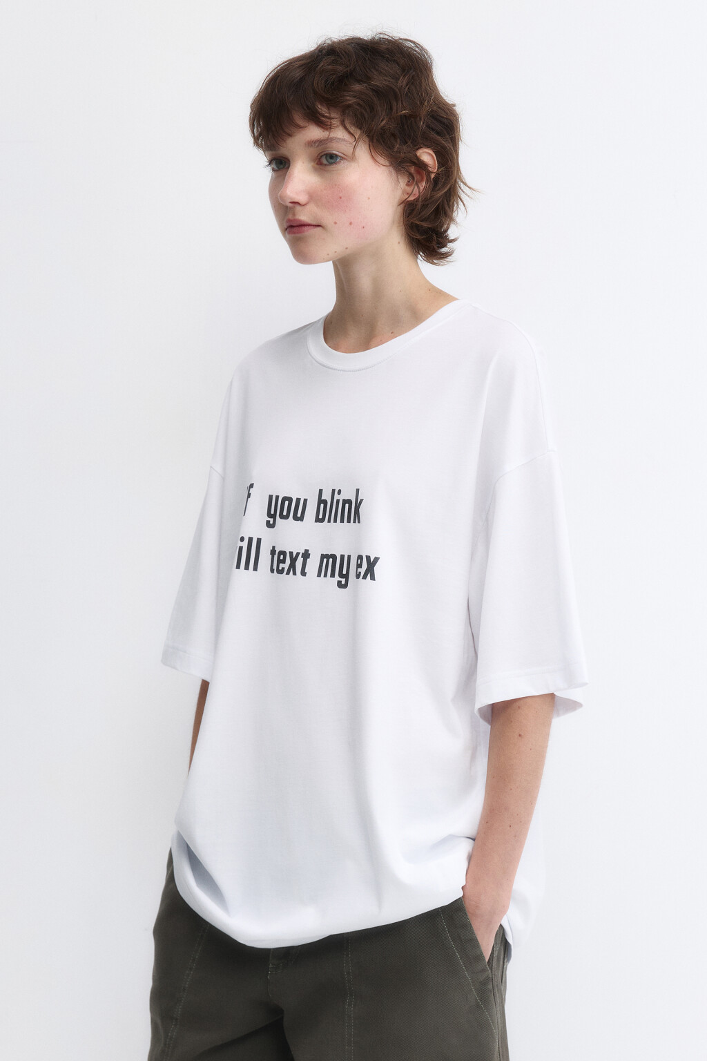 Футболка хлопковая с принтом-надписью - цвет белый - 3