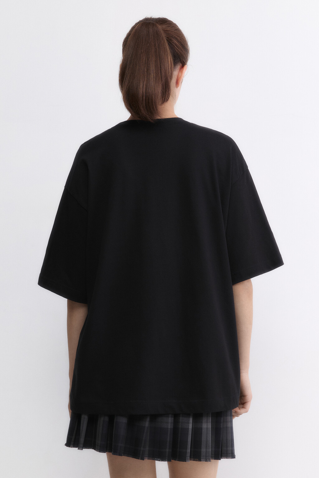 Футболка oversize с принтом и надписями 2432120018, цвет: черный