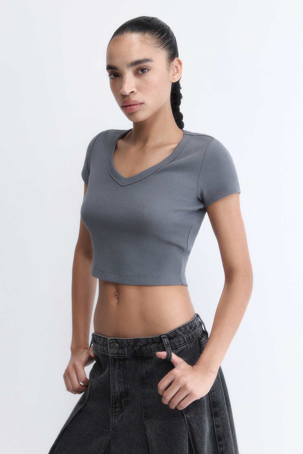 Футболка-топ в рубчик с V-образным вырезом - цвет серый - 3