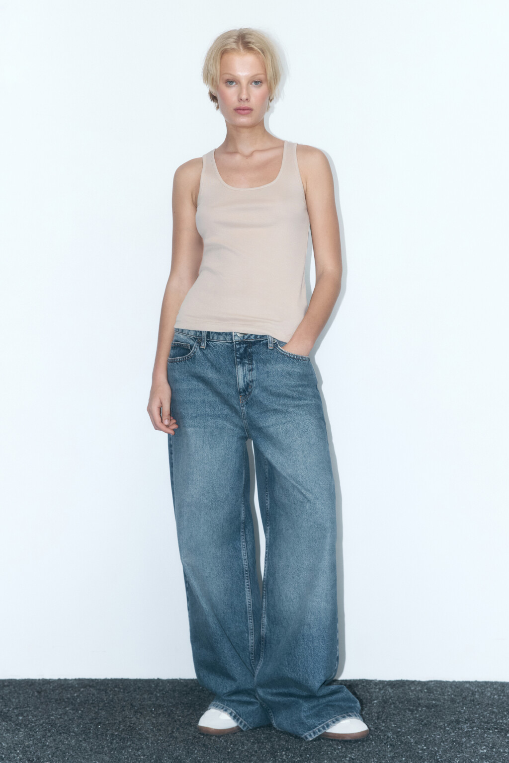 Майка на широких бретелях из гладкого хлопка - цвет бежевый - 5