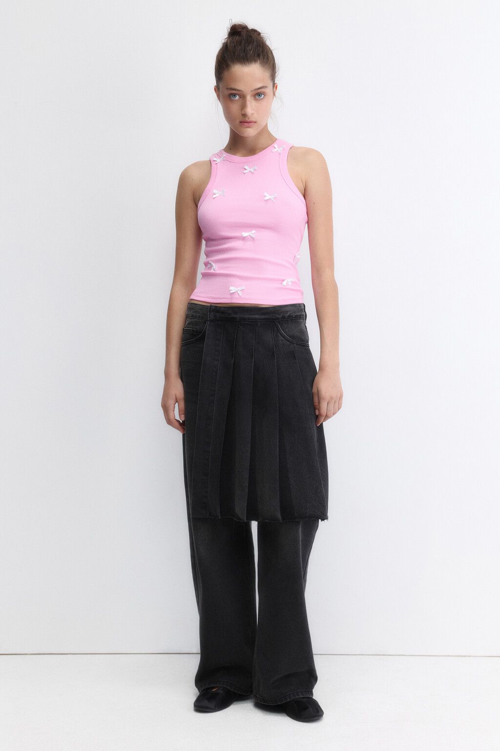 Майка в рубчик с атласными бантиками - цвет розовый - 5