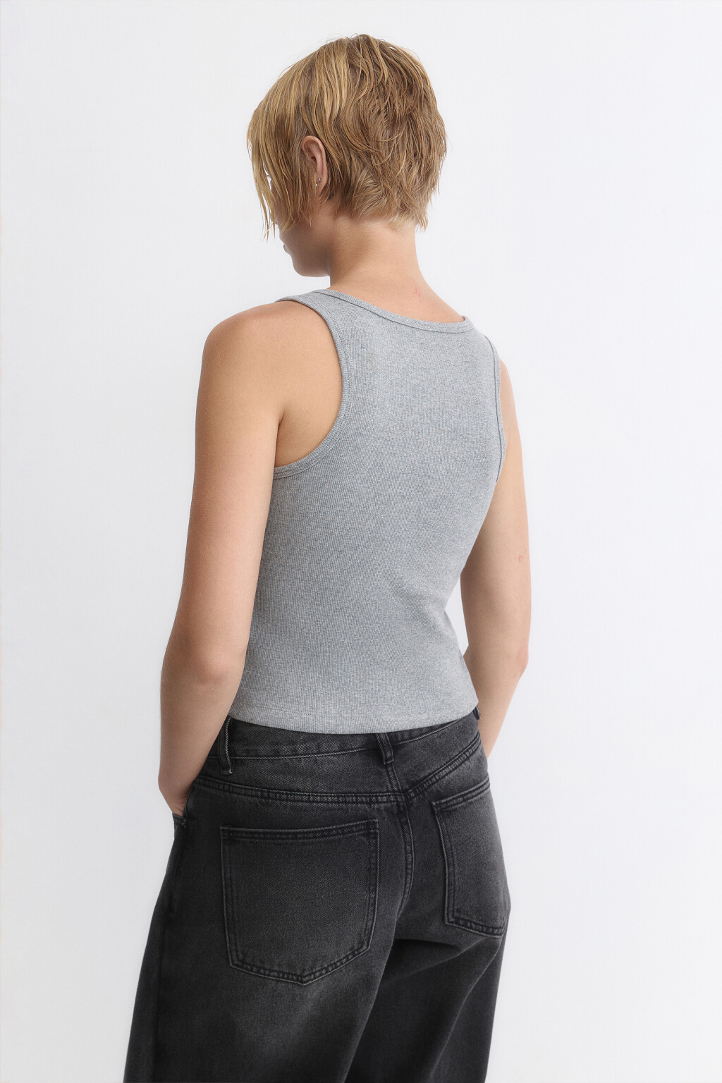 Майка в рубчик с завязками на груди - цвет серый - 4