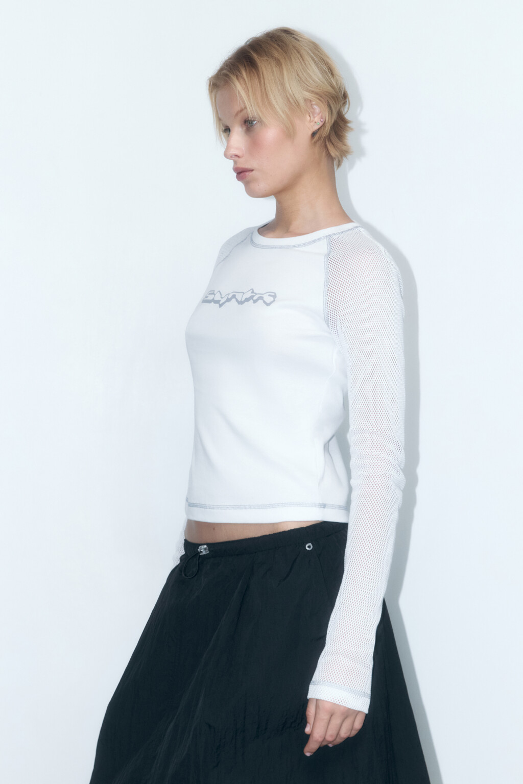 Лонгслив облегающий с сетчатыми рукавами-реглан - цвет белый - 4