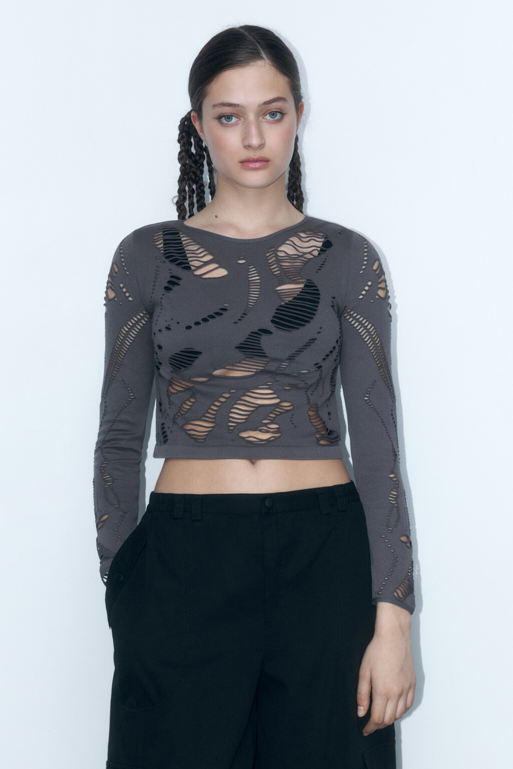 Лонгслив облегающий рваный в стиле гранж - цвет серый - 2