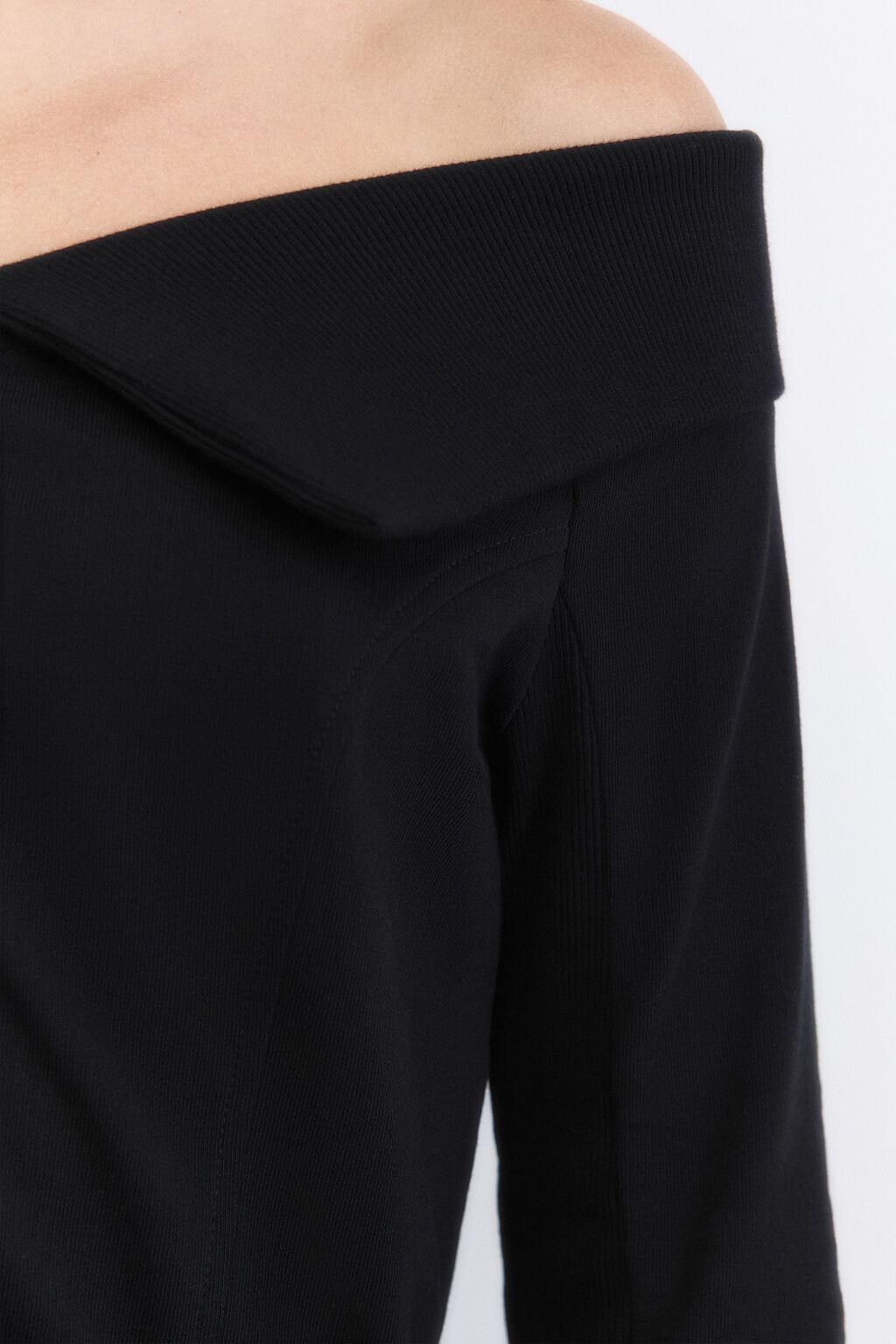 Лонгслив на молнии с открытыми плечами - цвет черный - 7