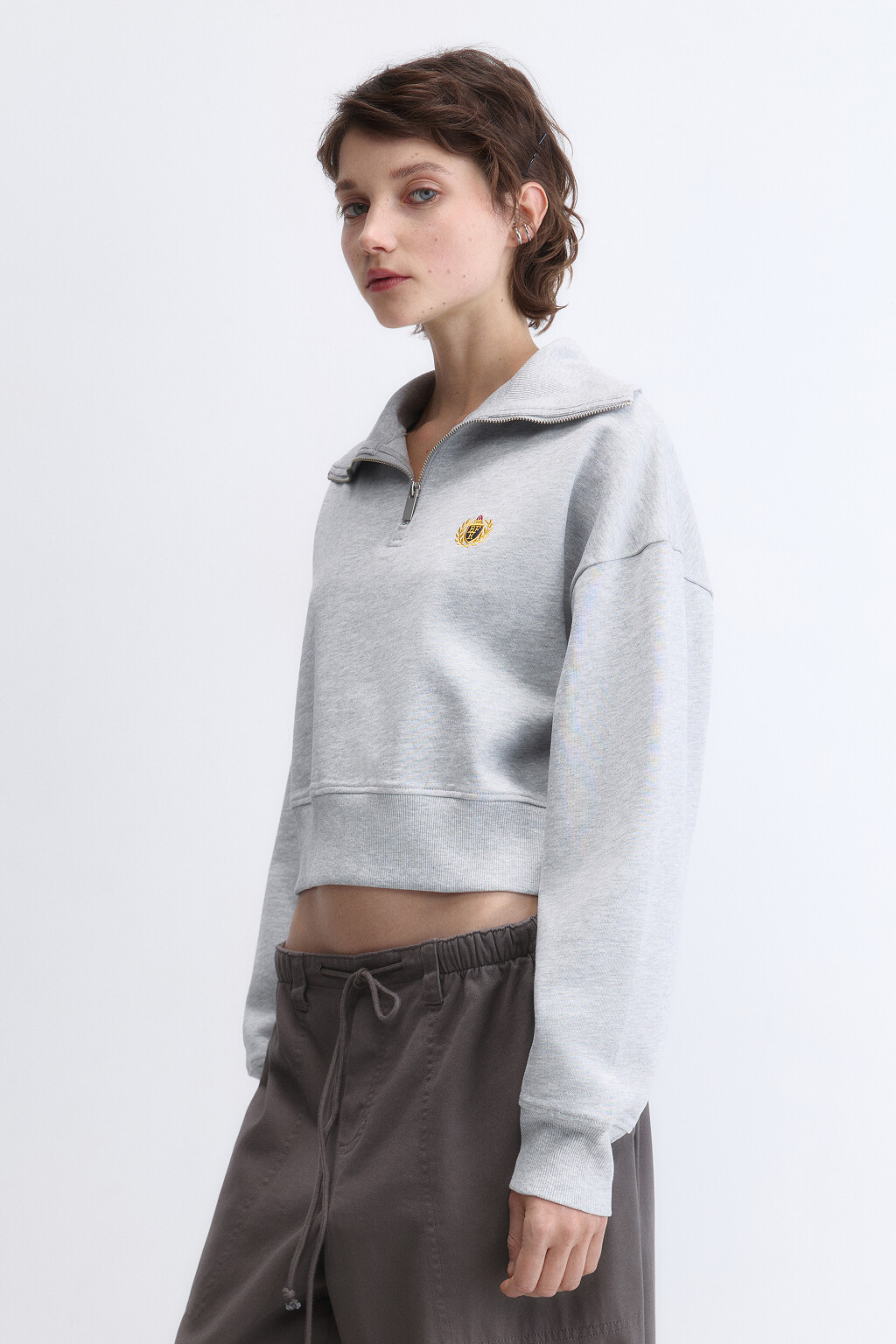 Свитшот укороченный с воротником на молнии - цвет серый - 3