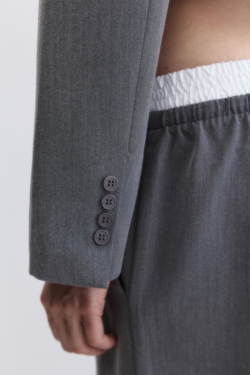 Жакет укороченный с имитацией второго слоя - цвет серый - 8