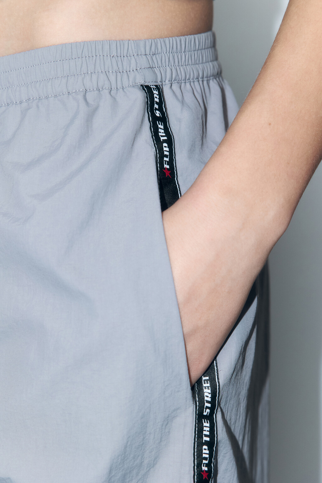 Брюки спортивные широкие с лампасами - цвет серый - 7