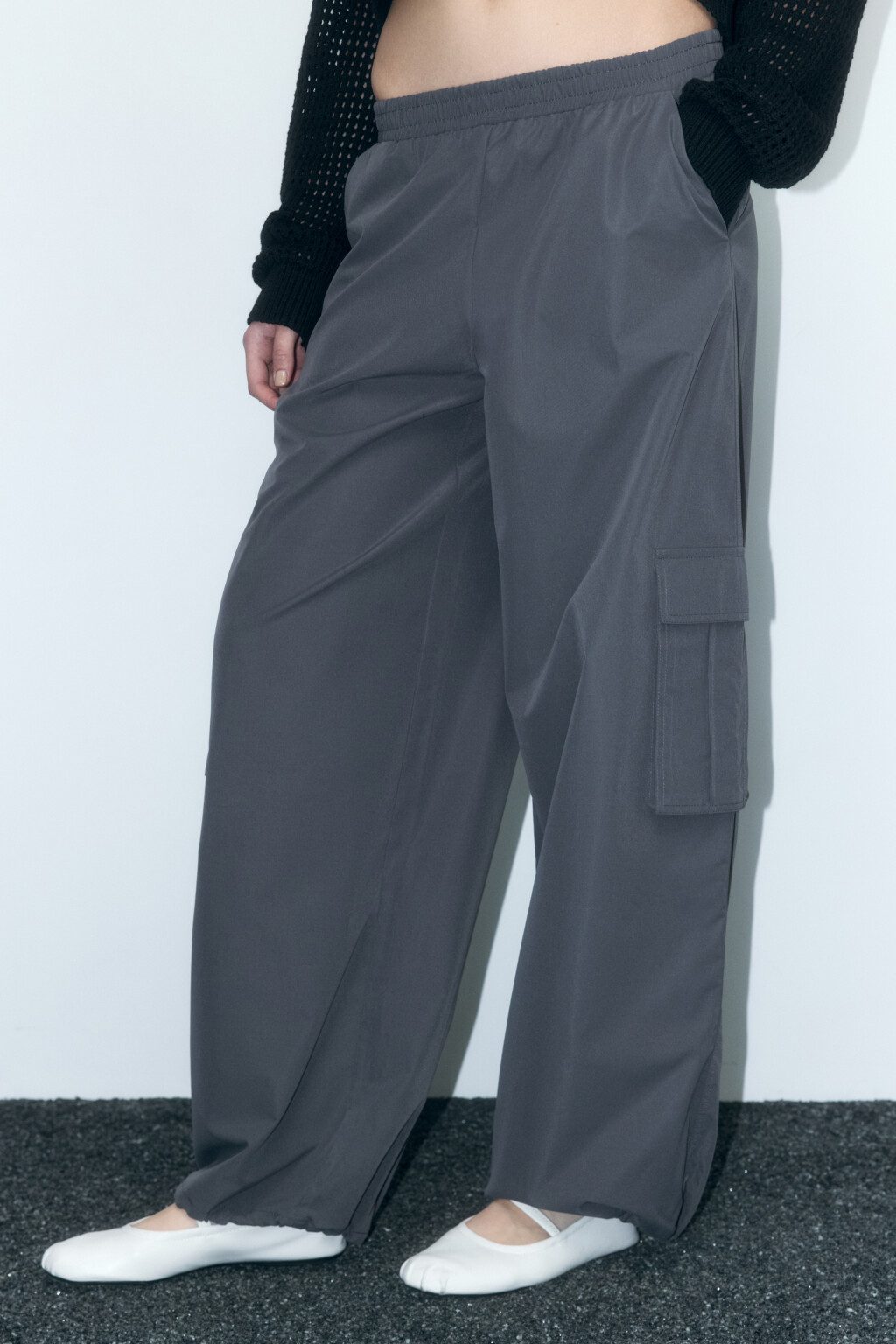 Брюки-джоггеры широкие с накладными карманами - цвет серый - 3