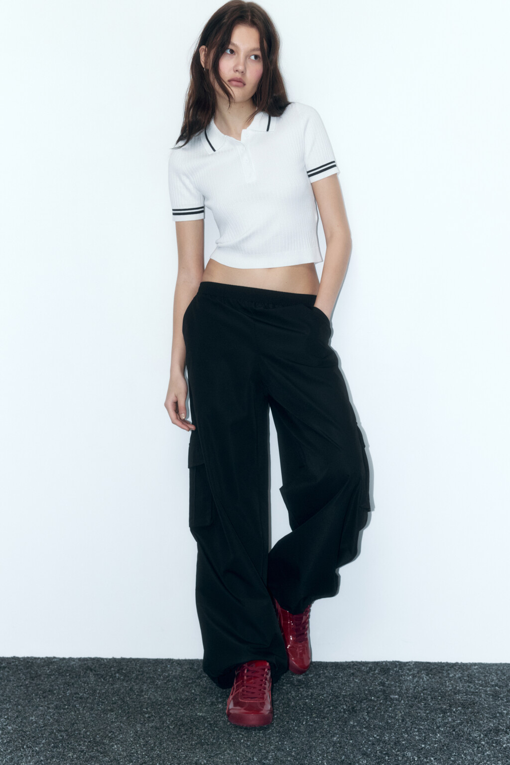 Брюки-джоггеры широкие с накладными карманами - цвет черный - 4