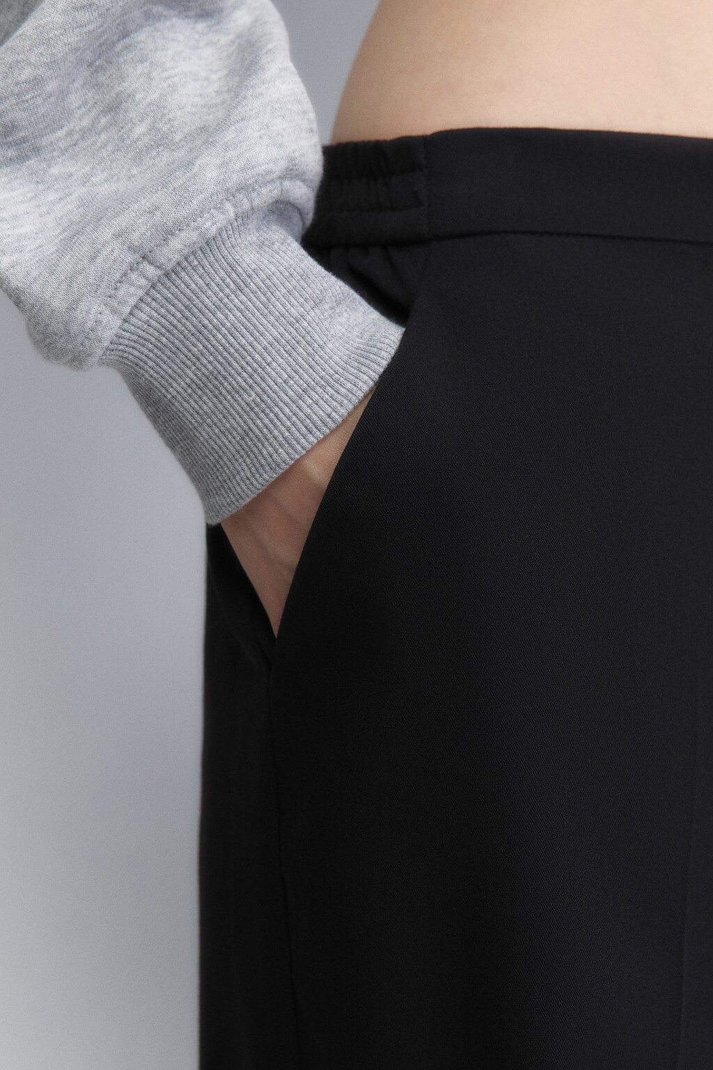 Брюки прямые костюмные со стрелками - цвет черный - 7