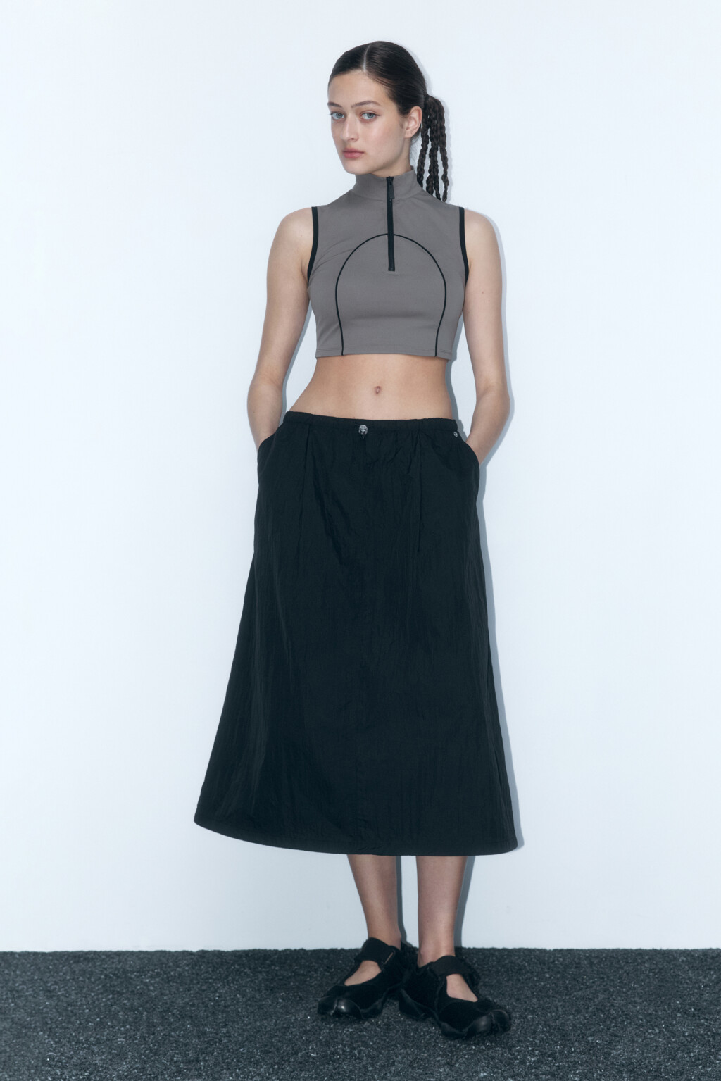 Юбка-трапеция с утяжками на низкой посадке - цвет черный - 5