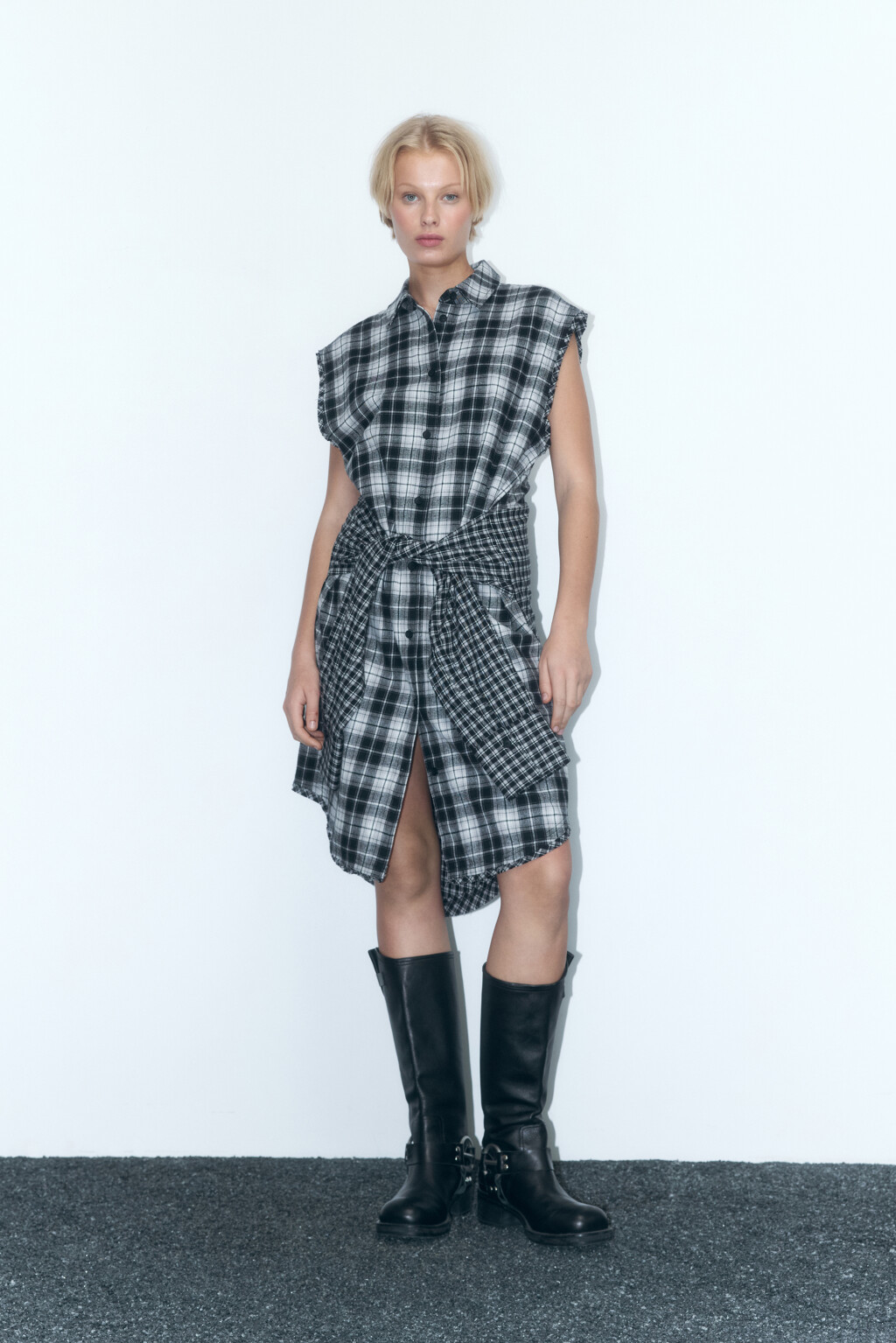 Платье-рубашка фланелевое с рукавами на талии - цвет черный - 5