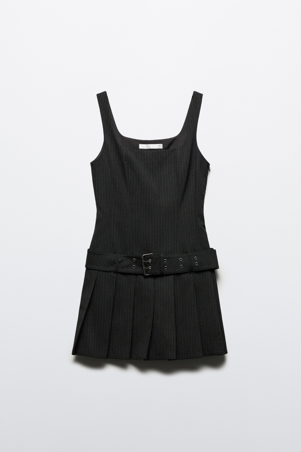 Платье-сарафан мини с ремнем и юбкой в складку - цвет серый - 10