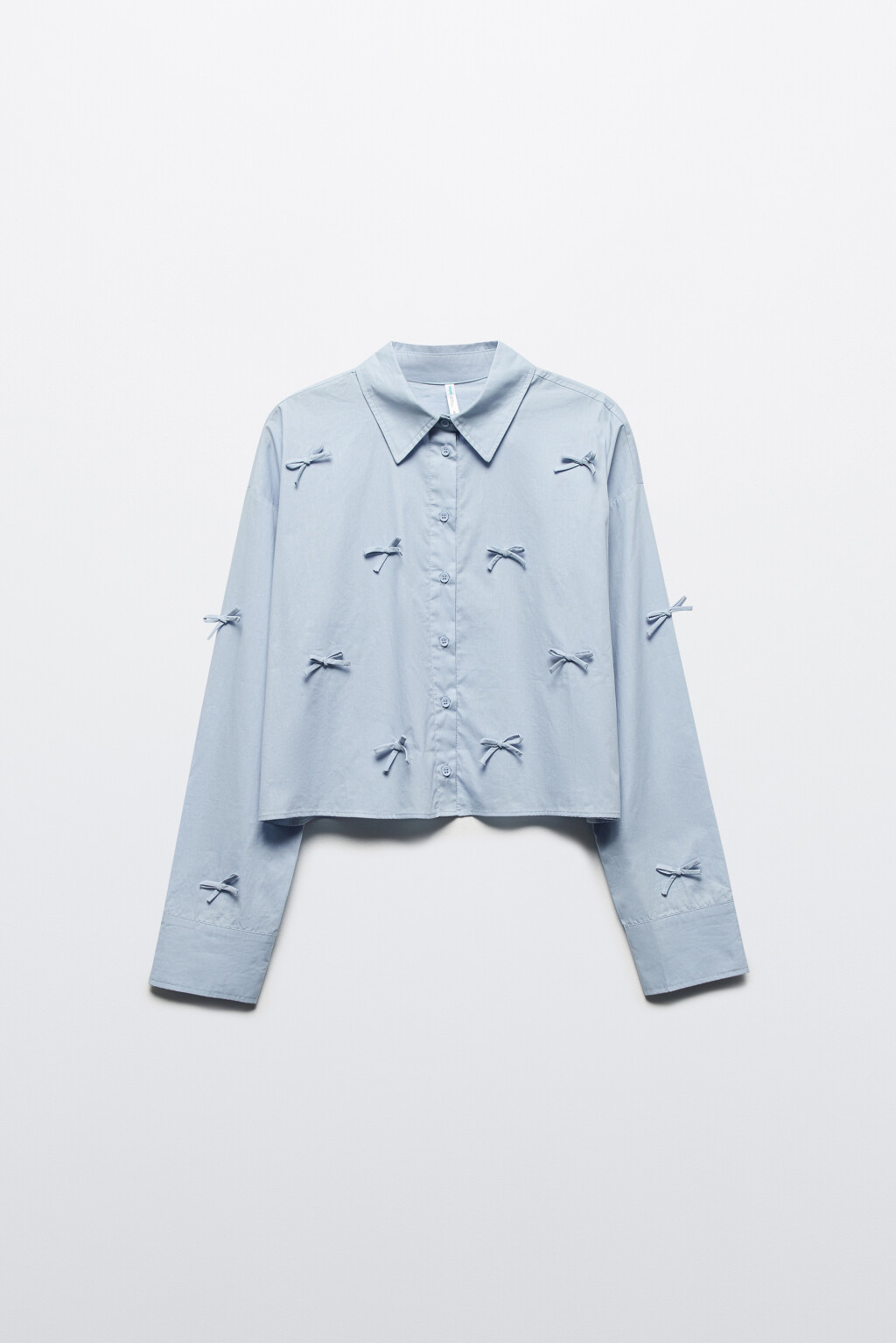 Рубашка укороченная с бантиками - цвет голубой - 8
