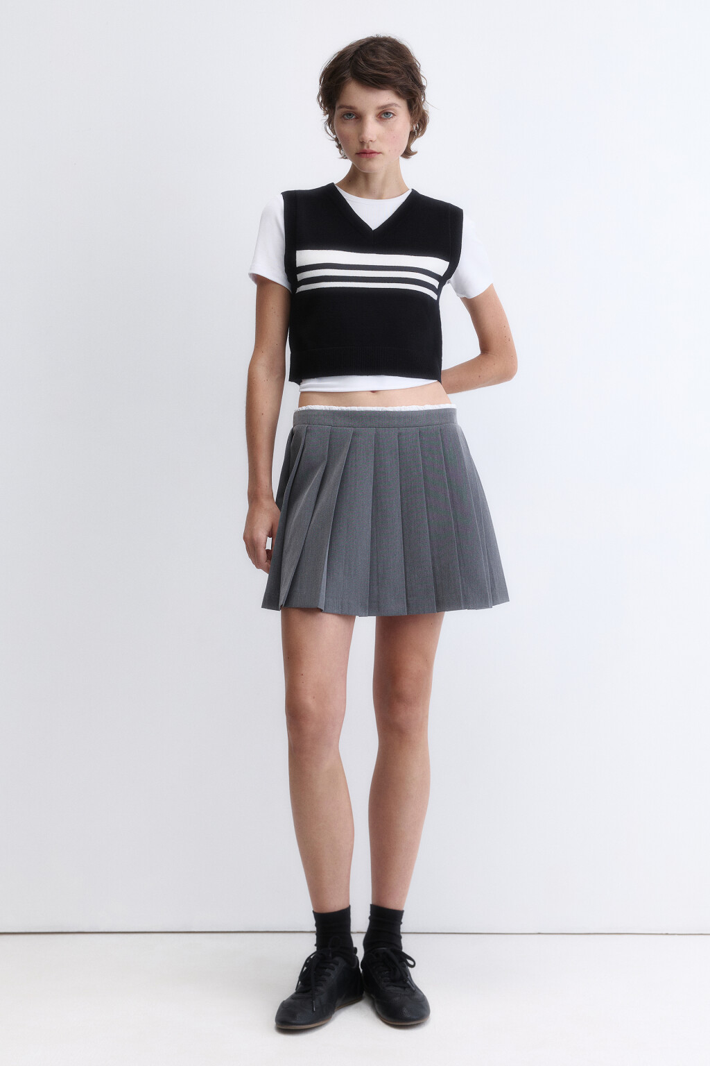 Жилет вязаный укороченный с принтом - цвет черный - 5