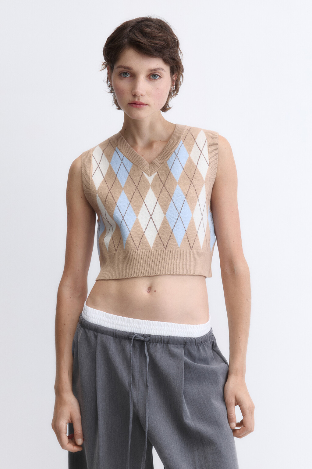 Жилет вязаный укороченный с принтом - цвет бежевый - 2