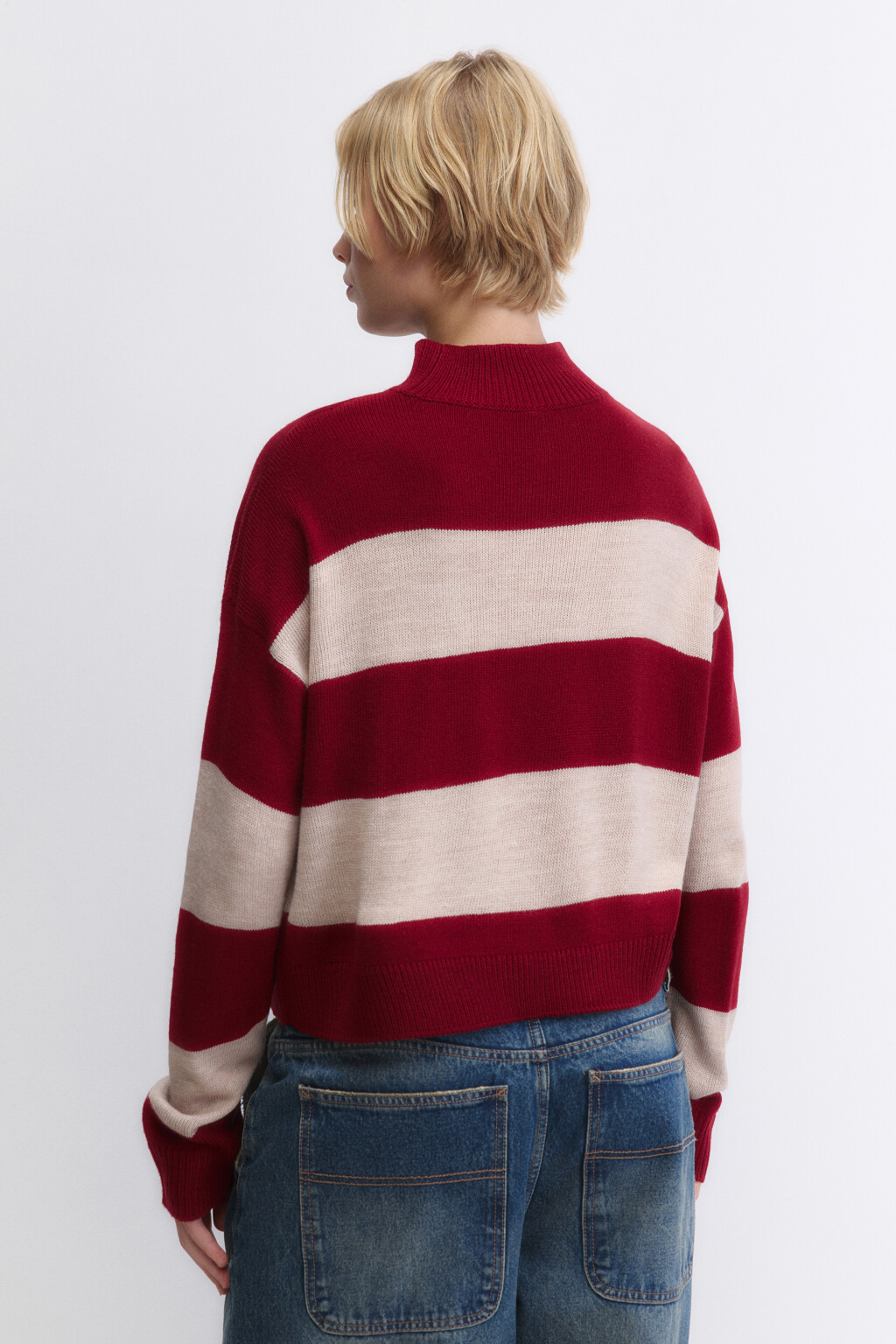 Свитер вязаный укороченный с воротником-стойкой - цвет красный - 5