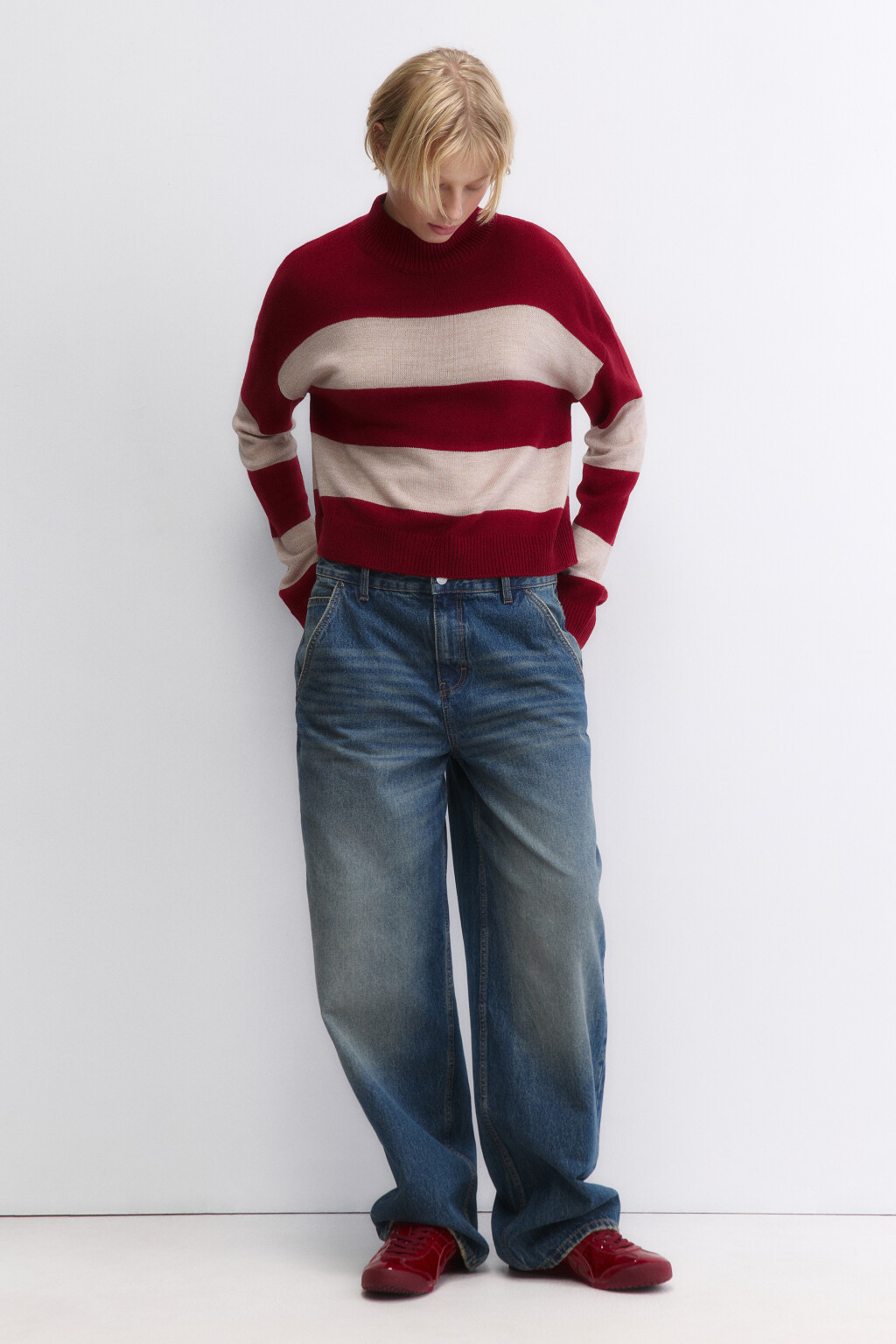 Свитер вязаный укороченный с воротником-стойкой - цвет красный - 6