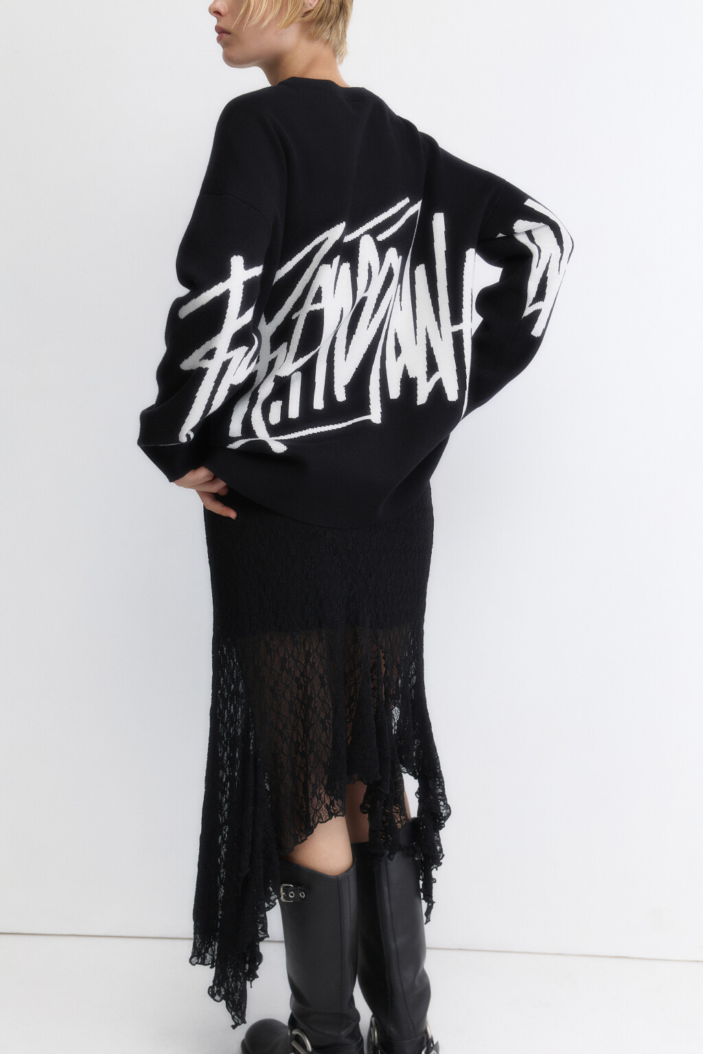 Джемпер оверсайз вязаный с принтом - цвет черный - 2