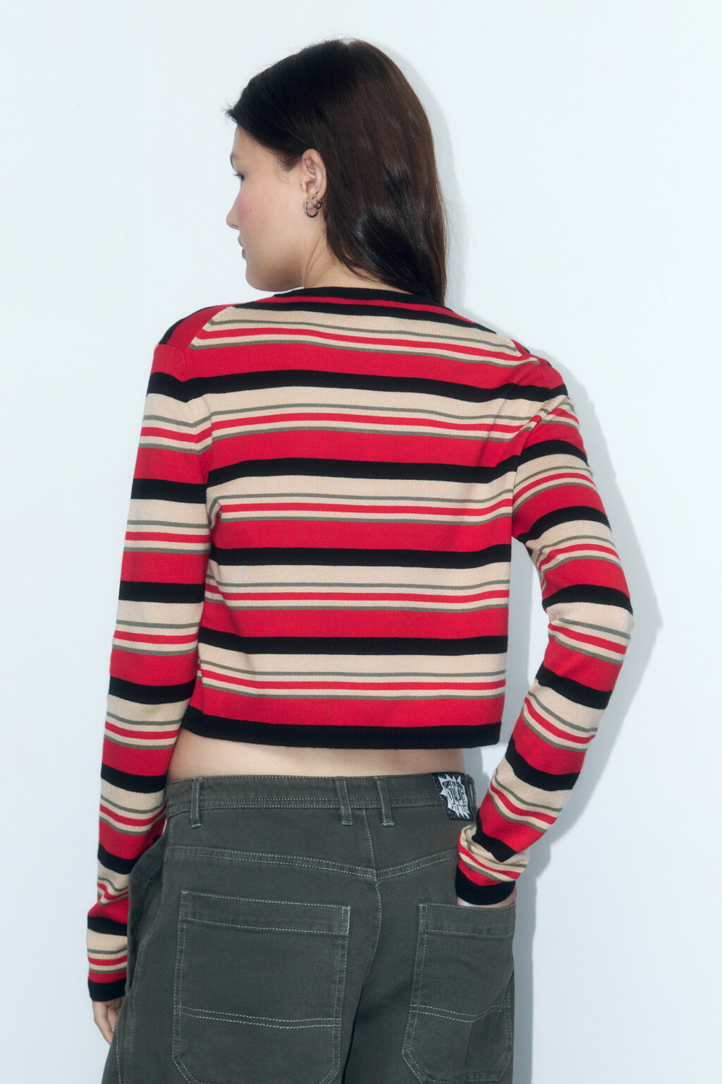 Кардиган вязаный укороченный с круглым вырезом - цвет красный - 4