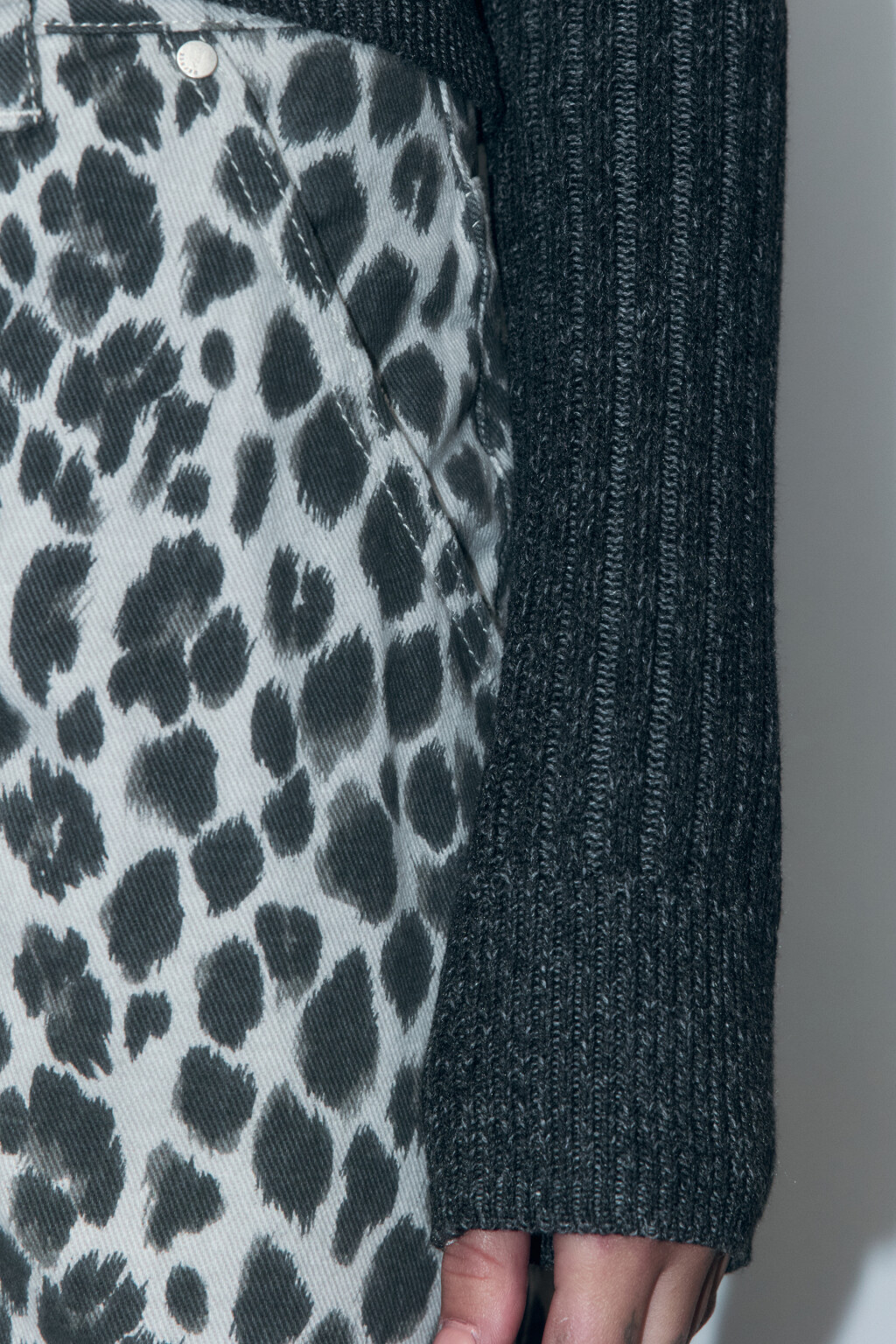 Кардиган вязаный на молнии с воротником-стойкой - цвет серый - 7