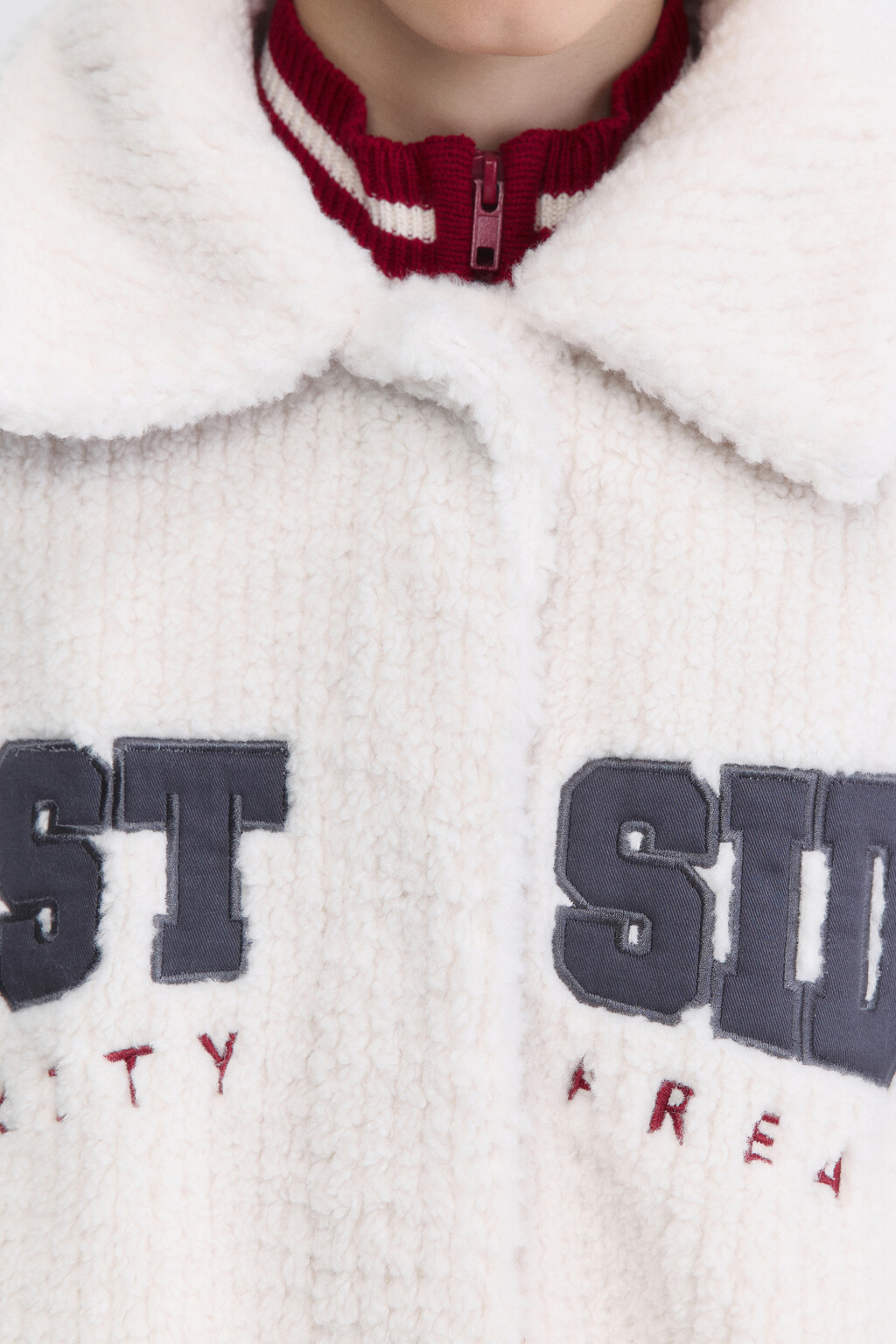 Куртка-рубашка из искусственного меха с принтом - цвет бежевый - 7