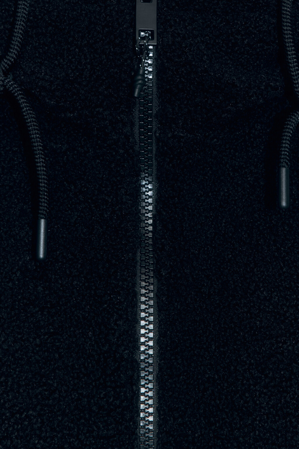 Куртка из искусственного меха с капюшоном - цвет черный - 7