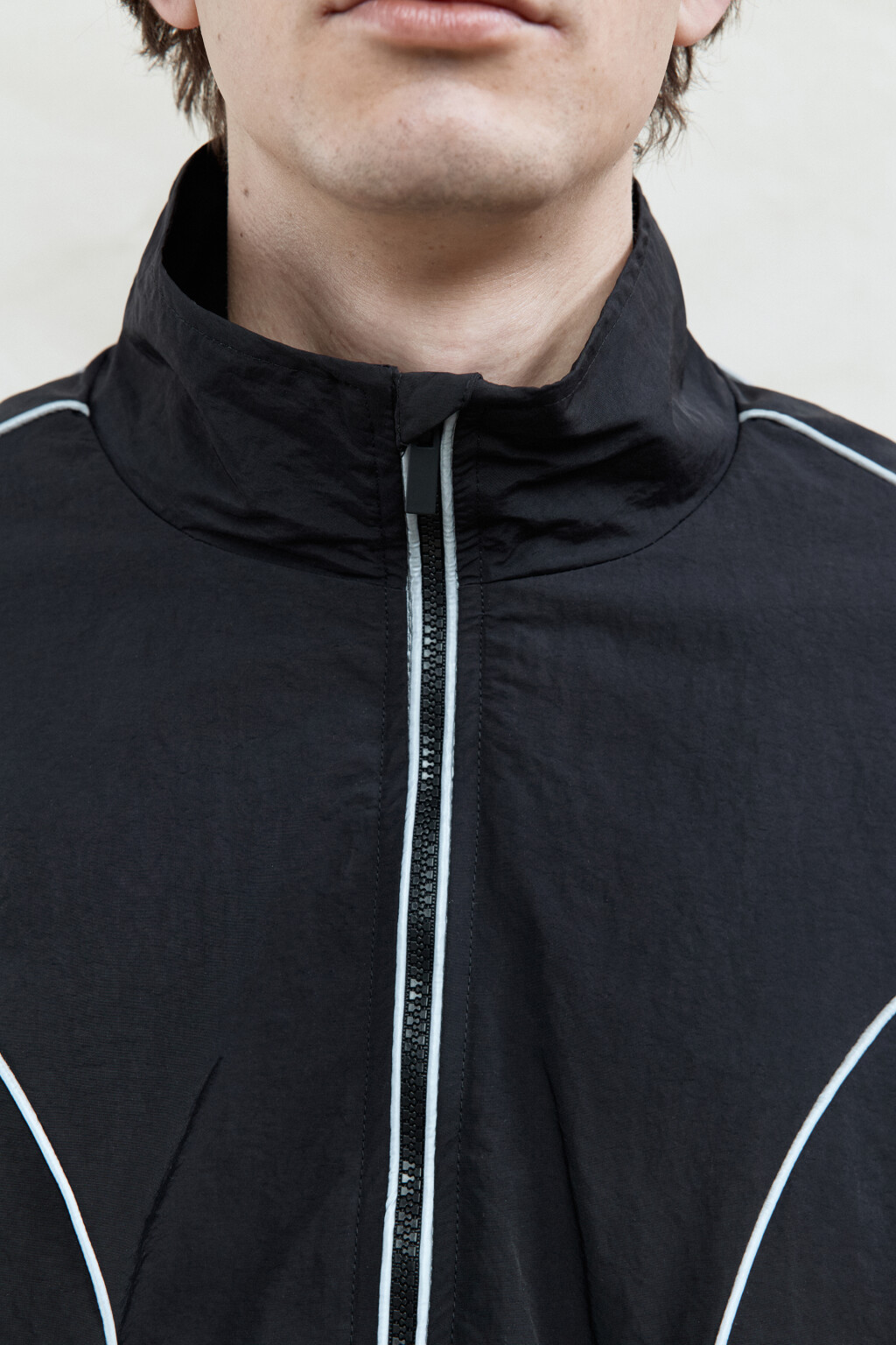 Куртка-олимпийка спортивная с лампасами - цвет черный - 7