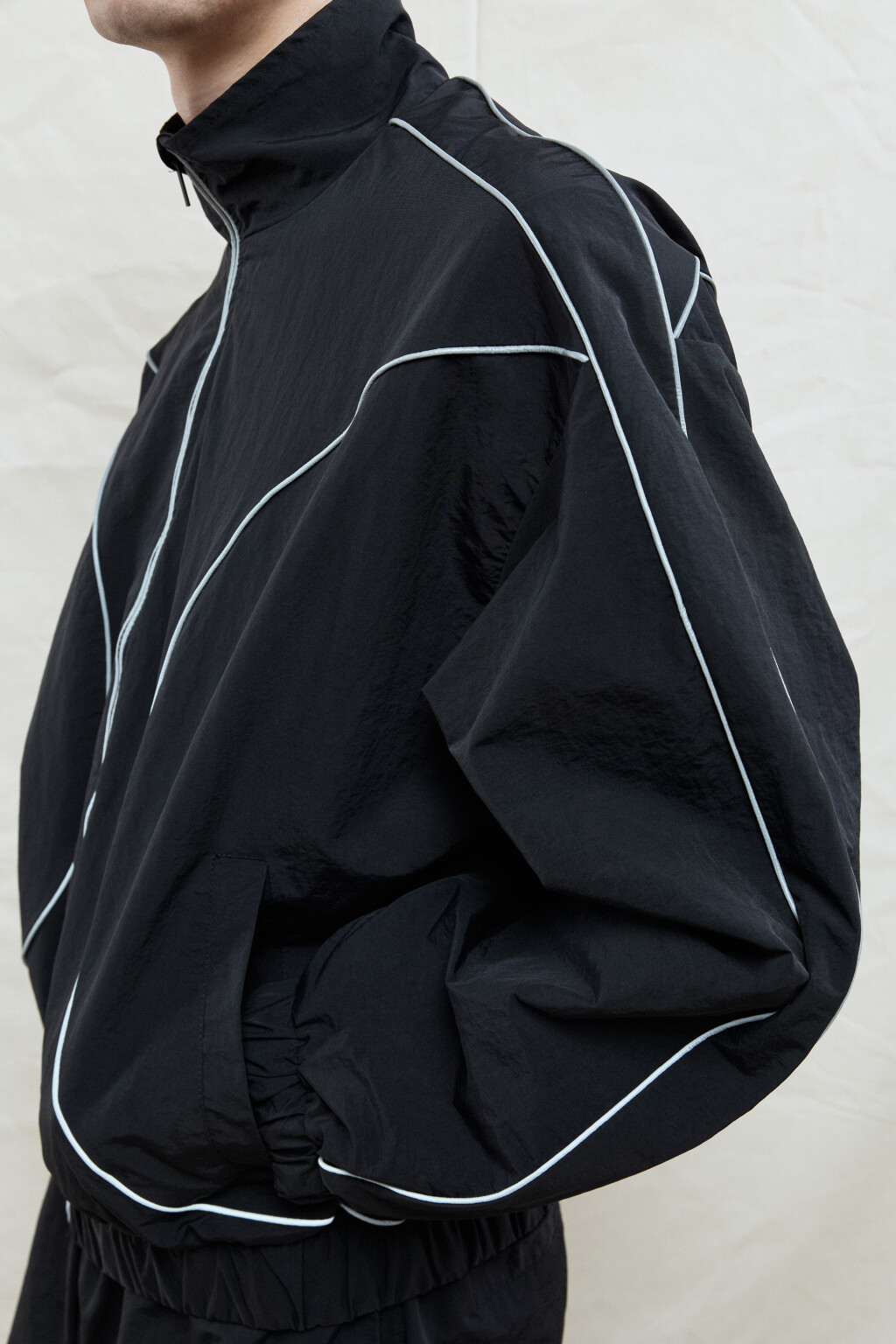 Куртка-олимпийка спортивная с лампасами - цвет черный - 8