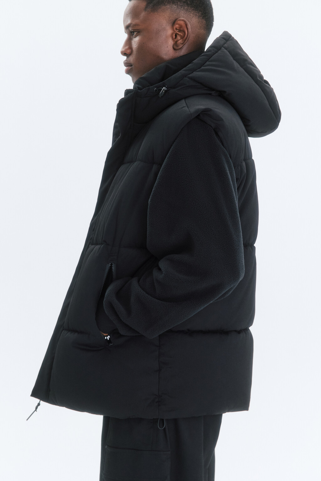 Жилет стеганый утепленный с капюшоном - цвет черный - 2