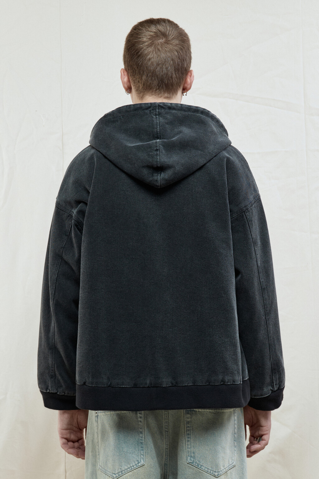 Куртка-бомбер утепленная с капюшоном - цвет серый - 4