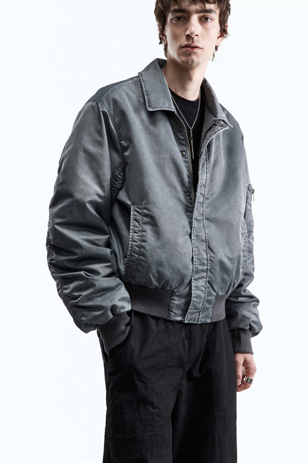Куртка-бомбер утепленная с эффектом acid wash - цвет черный - 2