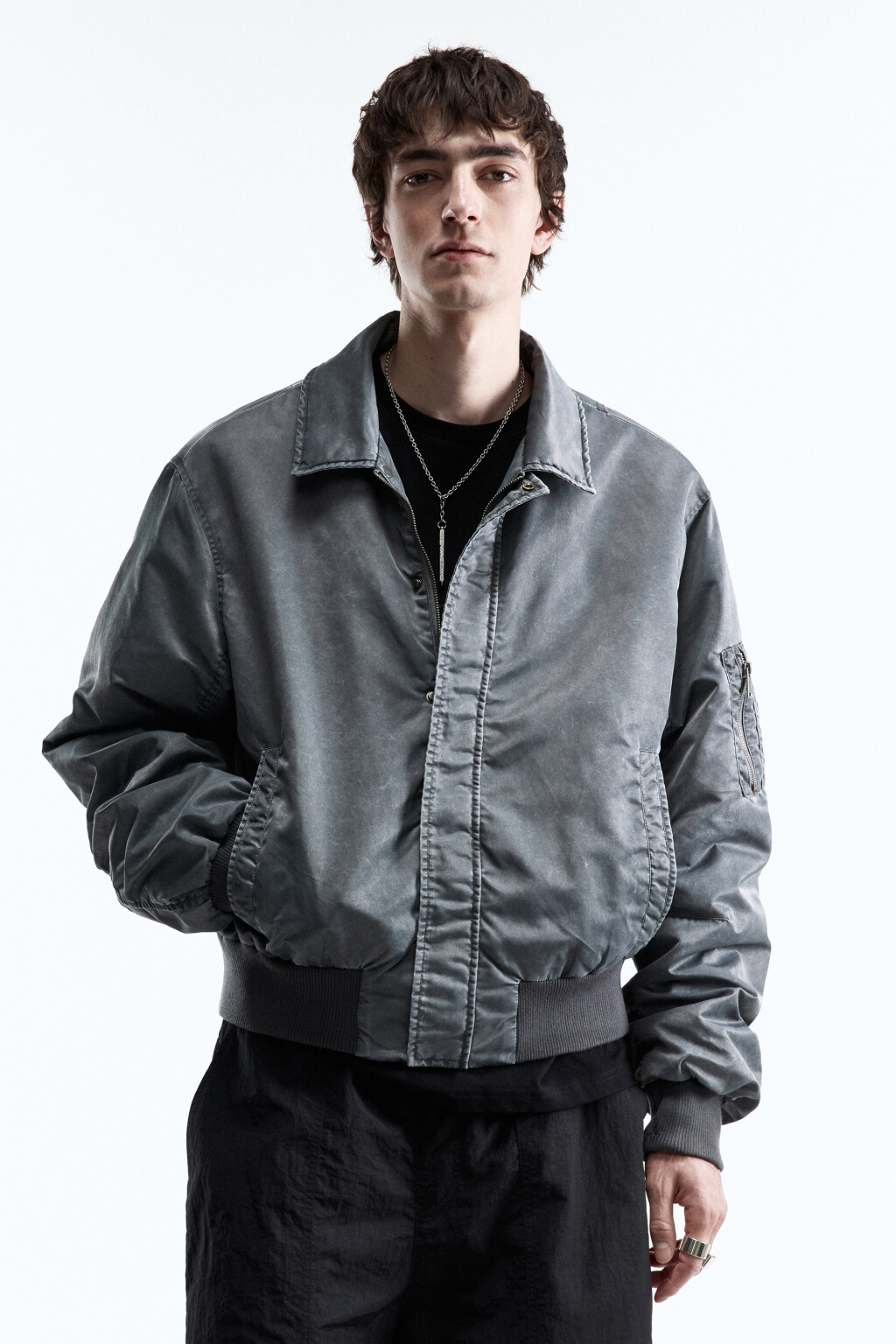 Куртка-бомбер утепленная с эффектом acid wash - цвет черный - 3