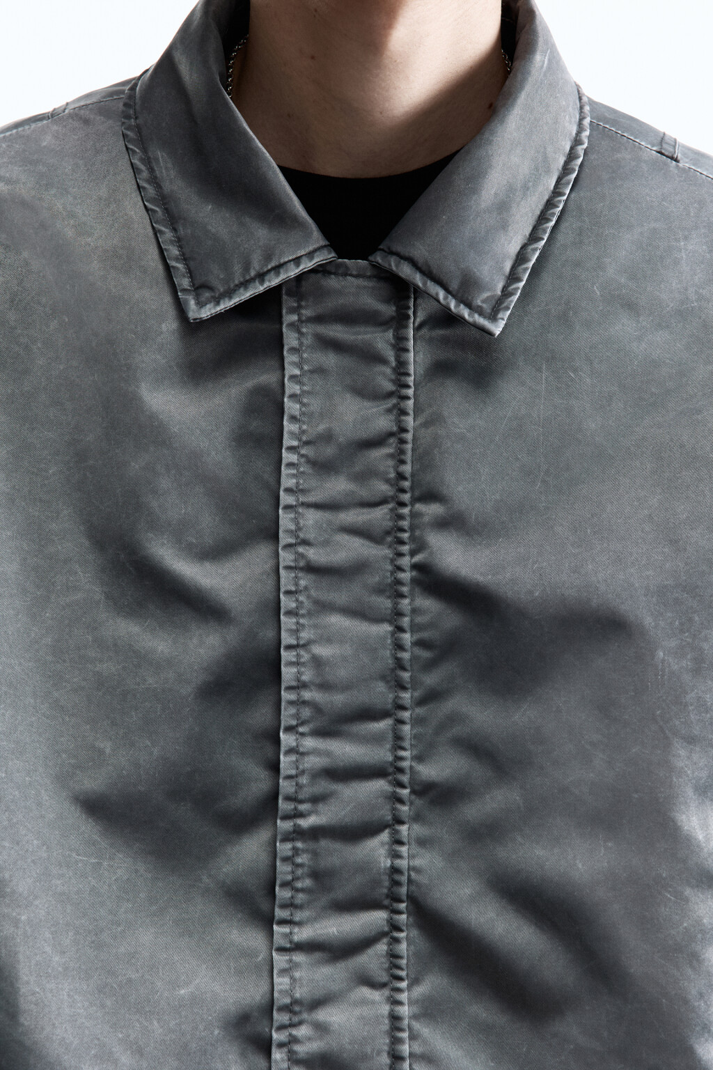 Куртка-бомбер утепленная с эффектом acid wash - цвет черный - 7