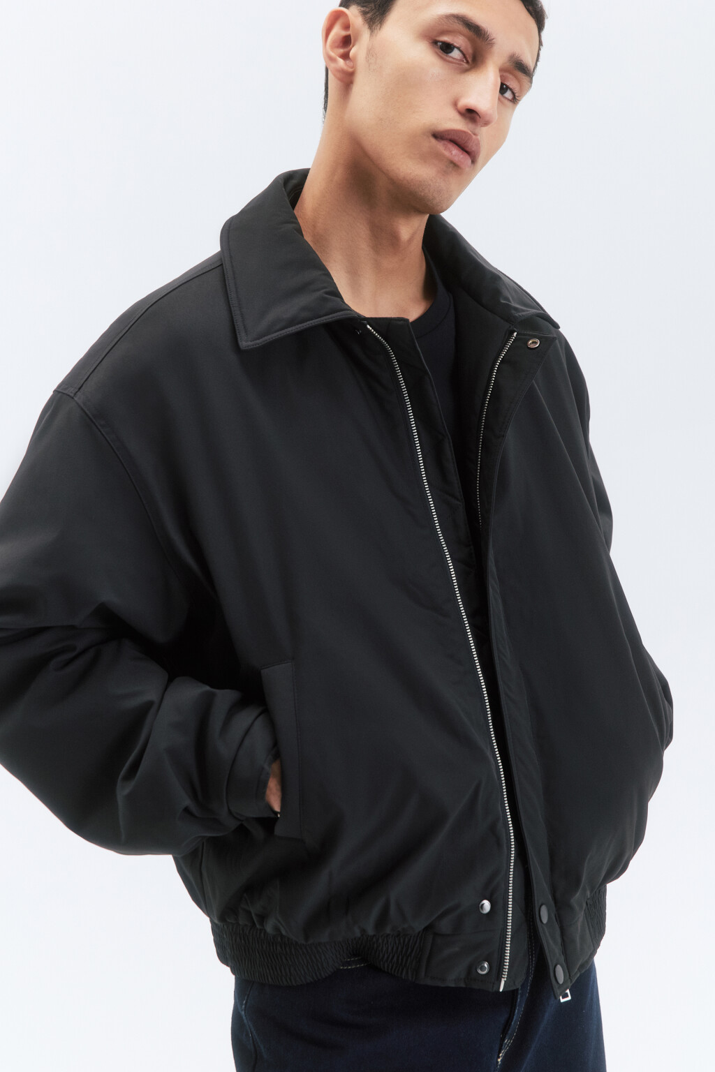 Куртка-бомбер утепленная с отложным воротником - цвет черный - 2