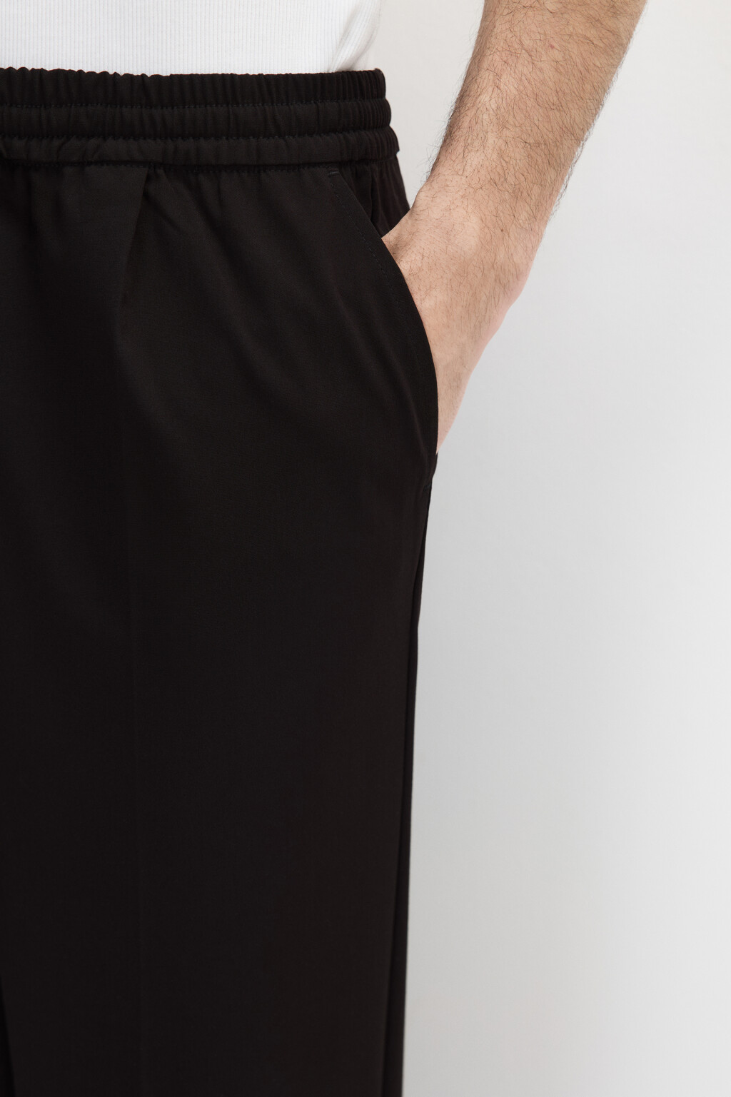 Брюки прямые костюмные с поясом на завязках - цвет черный - 6