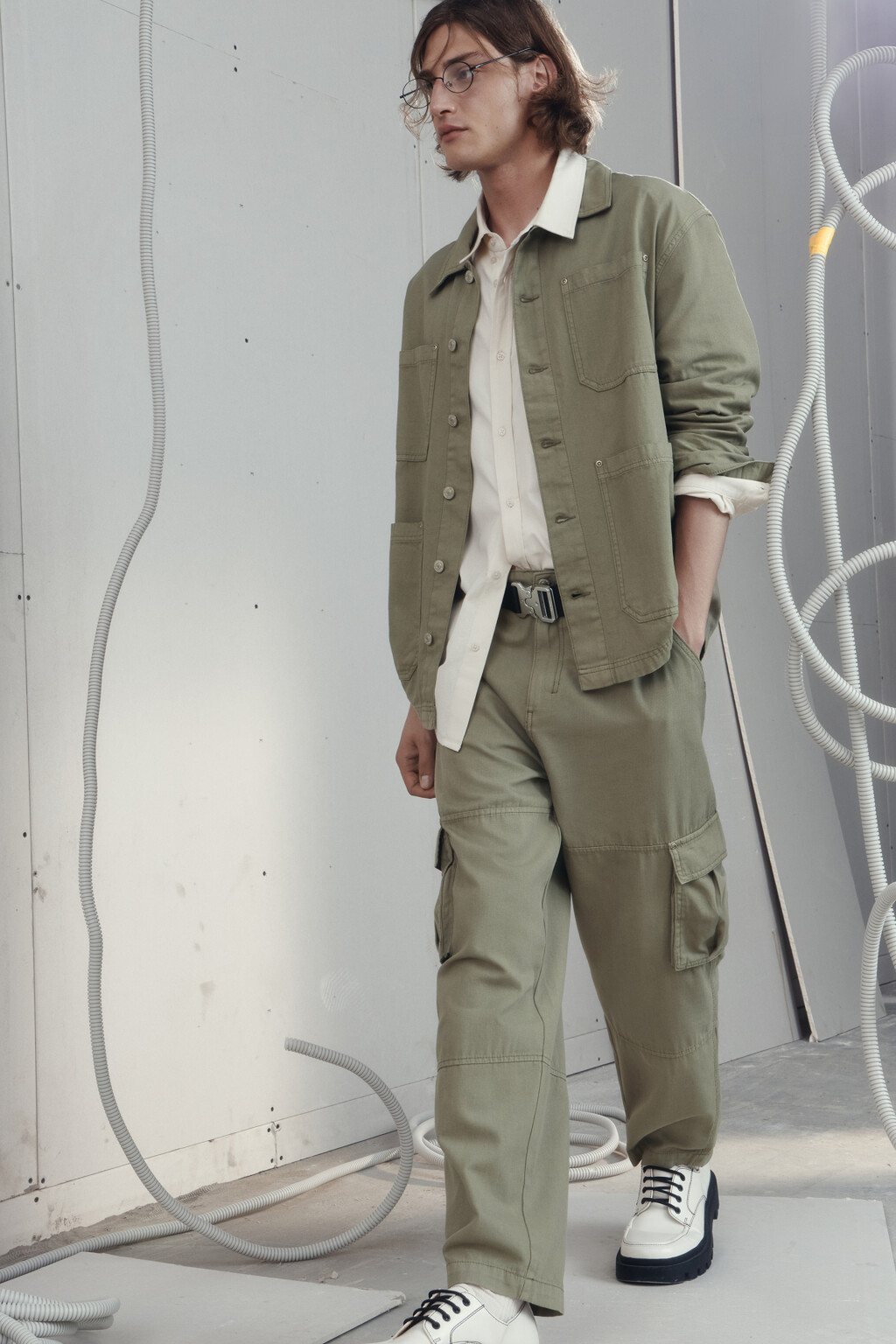 Брюки-карго хлопковые с накладными карманами - цвет зеленый - 9