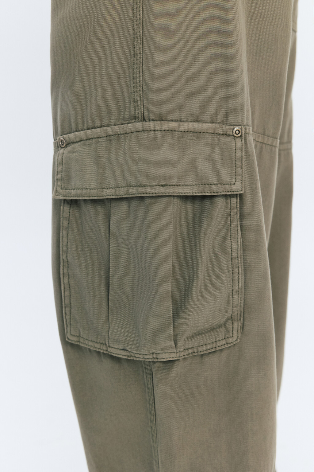 Брюки-карго хлопковые с накладными карманами - цвет зеленый - 8