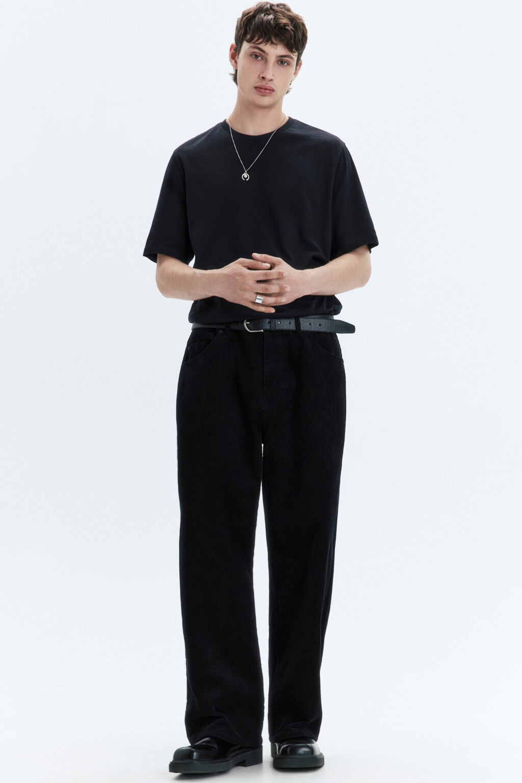 Брюки прямые с вельветовой фактурой - цвет черный - 1