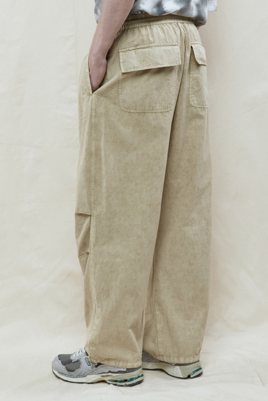 Брюки-парашюты хлопковые с вареным эффектом - цвет бежевый - 3