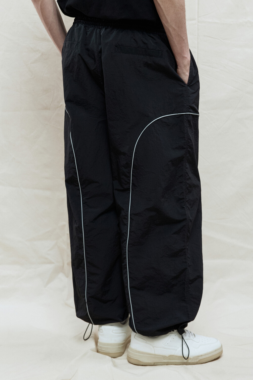Брюки широкие спортивные с лампасами - цвет черный - 5